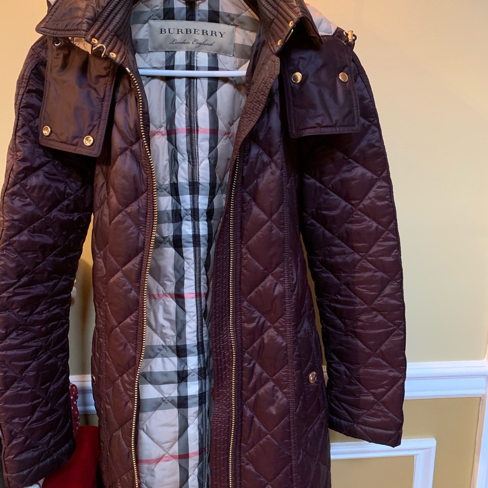 Burberry Puffer Jacket - Picture 4 of 5